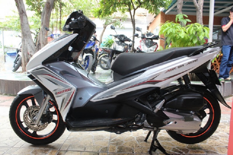 tem xe air blade 2018