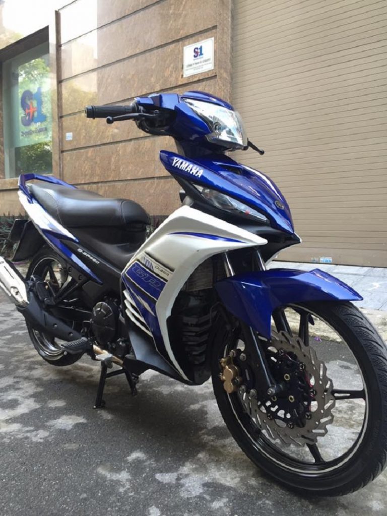 tem xe exciter 135 xanh trắng